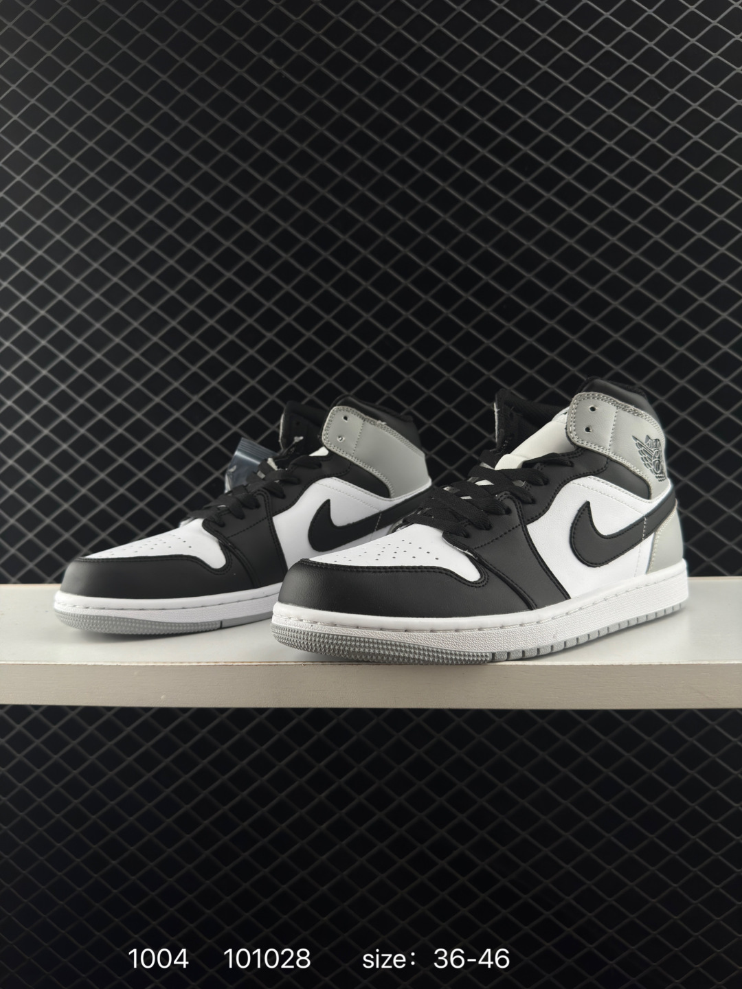 Air Jordan 1 Mid AJ1